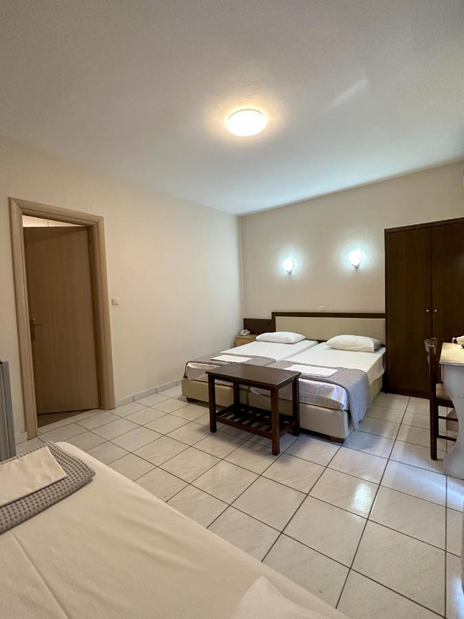Hotel Afrodite Néoi Póroi Eksteriør bilde