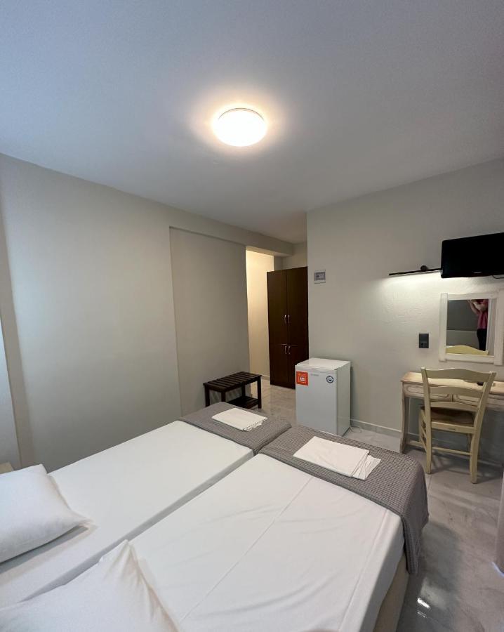 Hotel Afrodite Néoi Póroi Eksteriør bilde