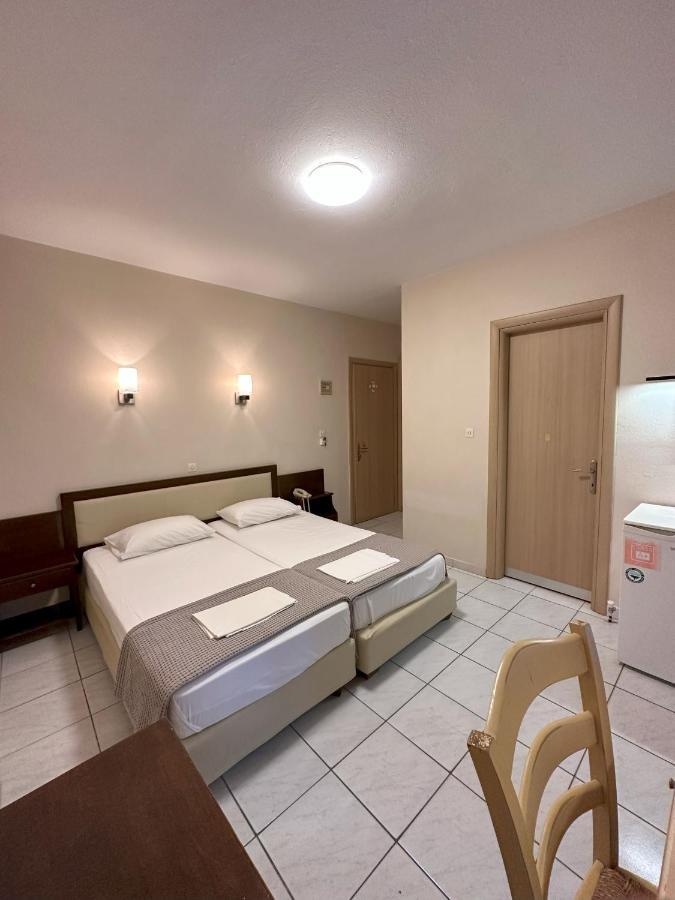 Hotel Afrodite Néoi Póroi Eksteriør bilde