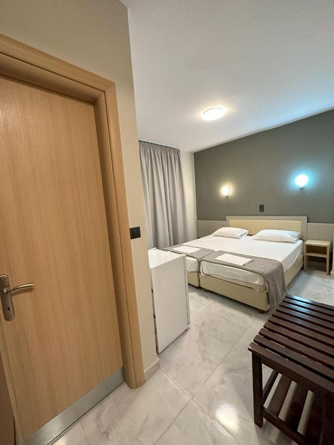 Hotel Afrodite Néoi Póroi Eksteriør bilde