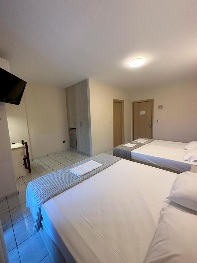 Hotel Afrodite Néoi Póroi Eksteriør bilde