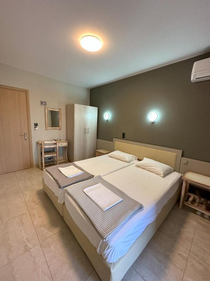 Hotel Afrodite Néoi Póroi Eksteriør bilde