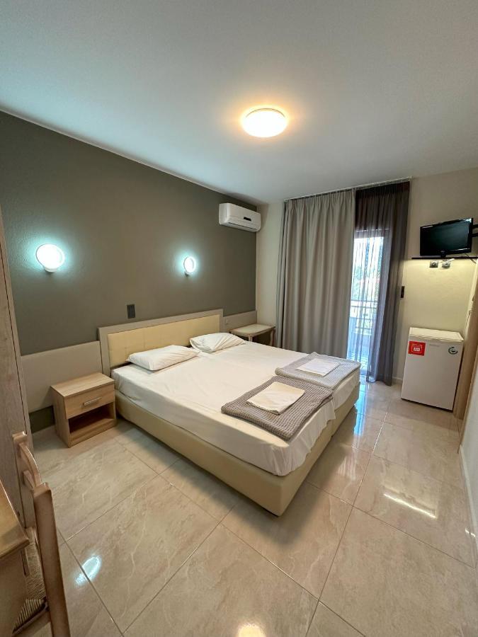 Hotel Afrodite Néoi Póroi Eksteriør bilde