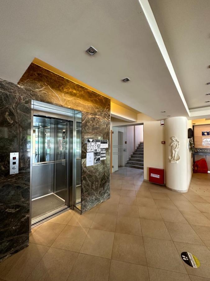 Hotel Afrodite Néoi Póroi Eksteriør bilde